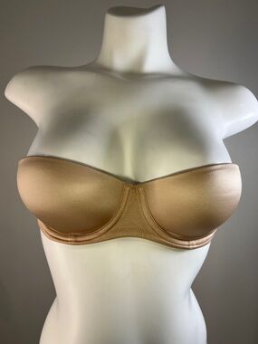 Victoria's Secret Vintage Strapless Bandeau Underwire Bra in Nude/Tan 34B
